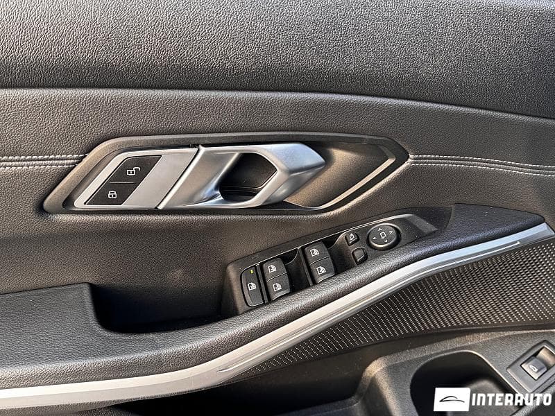 BMW 320 2019 — Миниатюра 16
