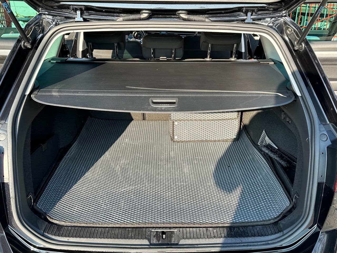 Volkswagen Passat 2019 — Миниатюра 19