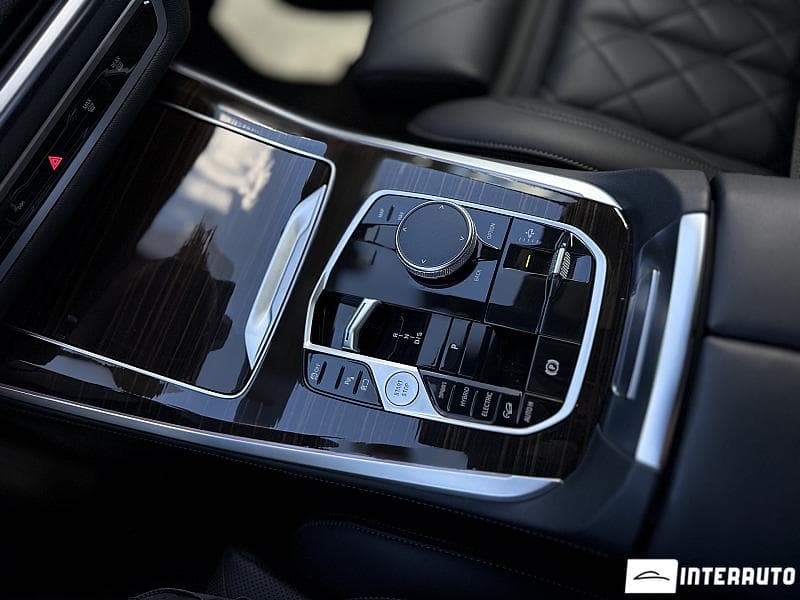 BMW X5 5.0e 2024 — Миниатюра 17