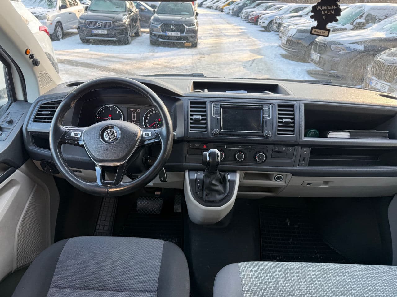 Volkswagen Transporter 2017 — Миниатюра 8