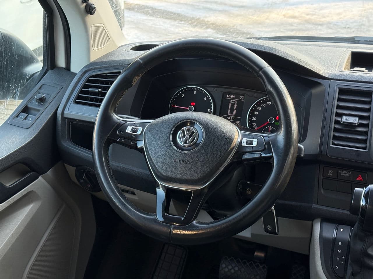 Volkswagen Transporter 2017 — Миниатюра 9