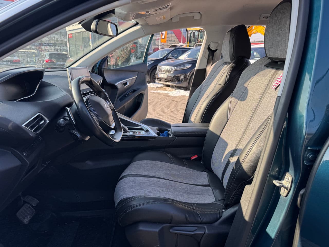 Peugeot 5008 2019 — Миниатюра 5
