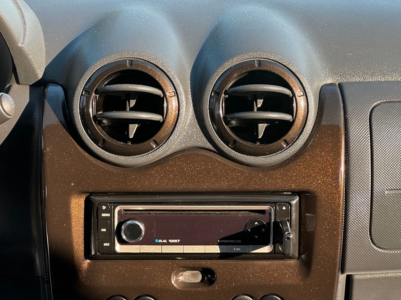 Dacia Duster 2012 — Миниатюра 9