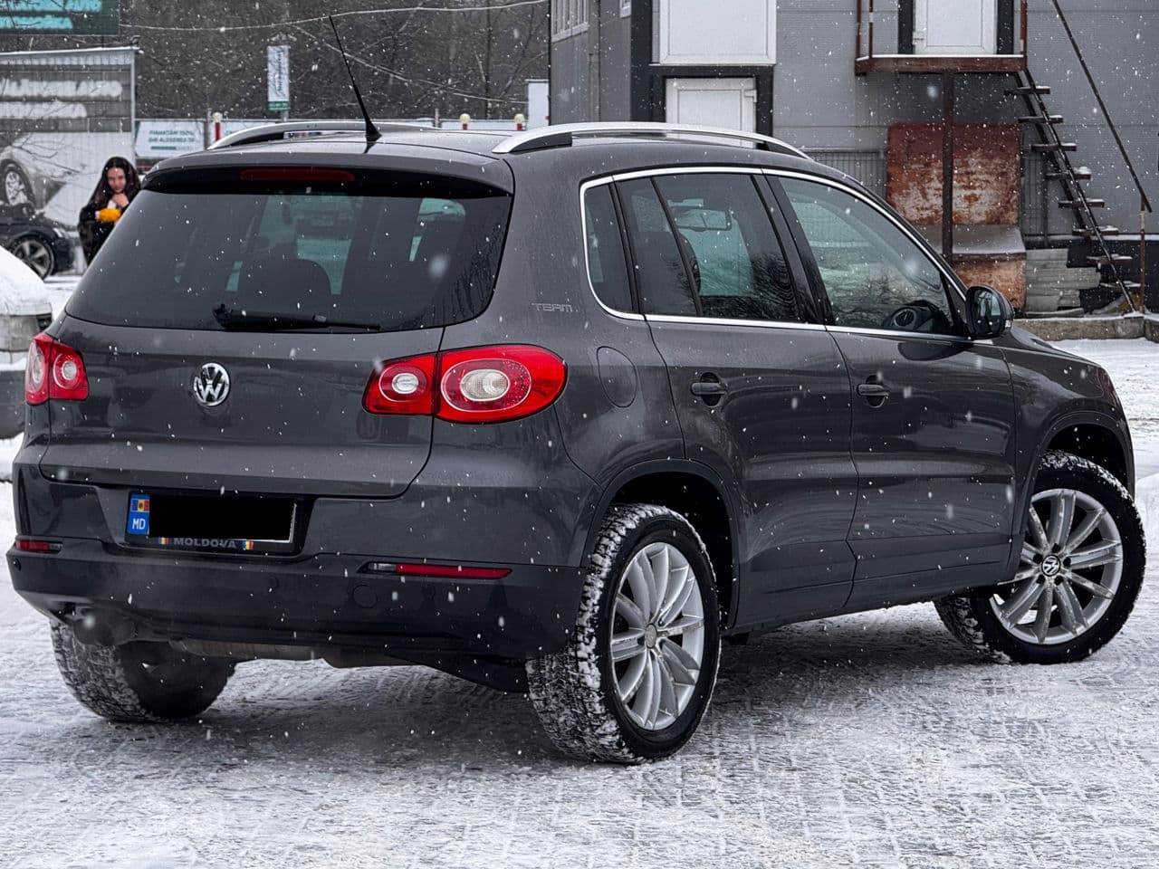 Volkswagen Tiguan 2011 — Миниатюра 2