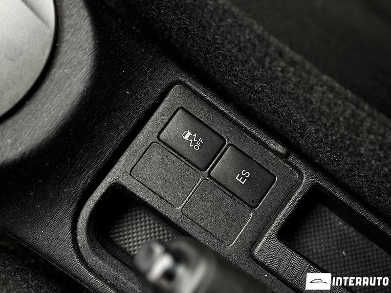 Toyota Yaris 2011 — Миниатюра 13