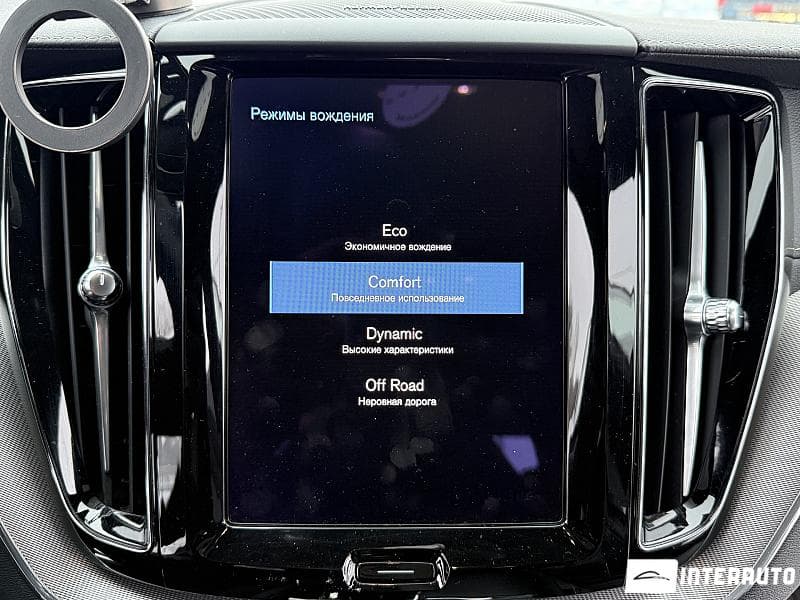 Volvo XC 60 2020 — Миниатюра 10