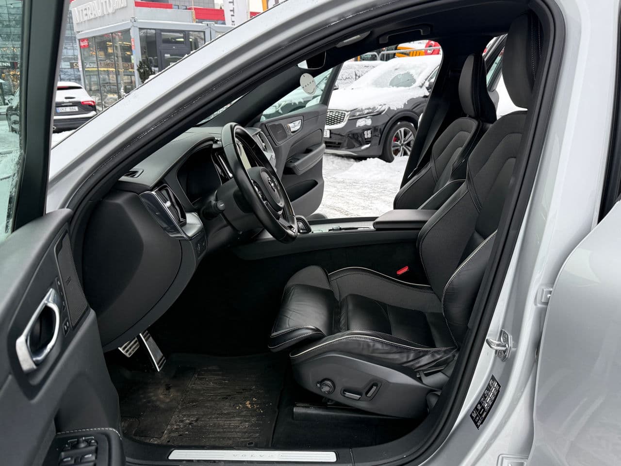 Volvo XC 60 2020 — Миниатюра 5