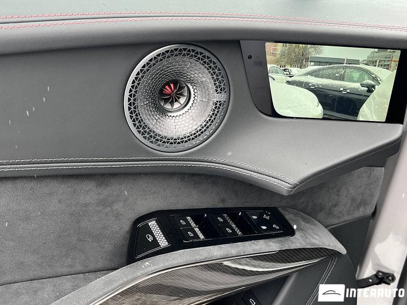 Lotus Eletre R 2024 — Миниатюра 5