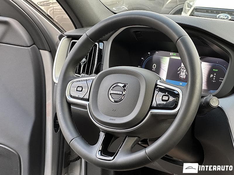 Volvo XC 60 2022 — Миниатюра 7