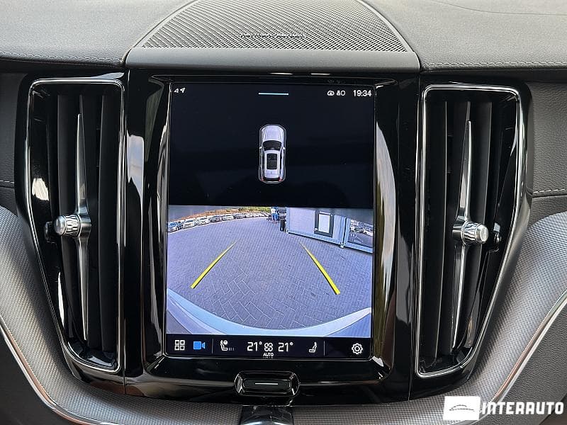 Volvo XC 60 2022 — Миниатюра 9
