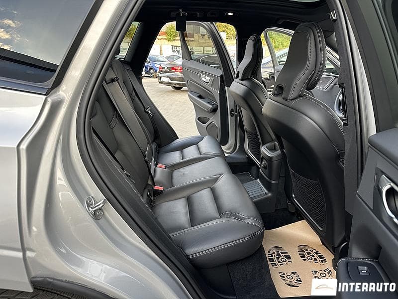 Volvo XC 60 2022 — Миниатюра 13