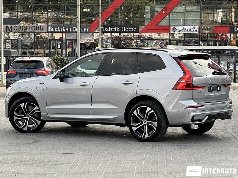 Volvo XC 60 2022 — Миниатюра 4