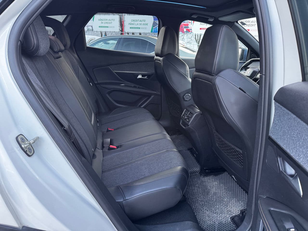 Peugeot 3008 2018 — Миниатюра 8