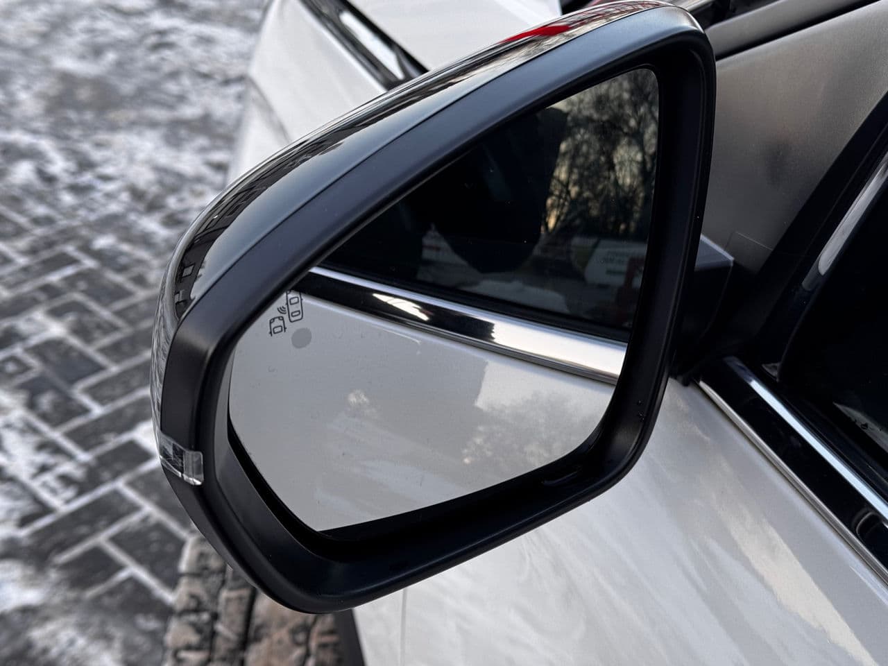 Peugeot 3008 2018 — Миниатюра 17