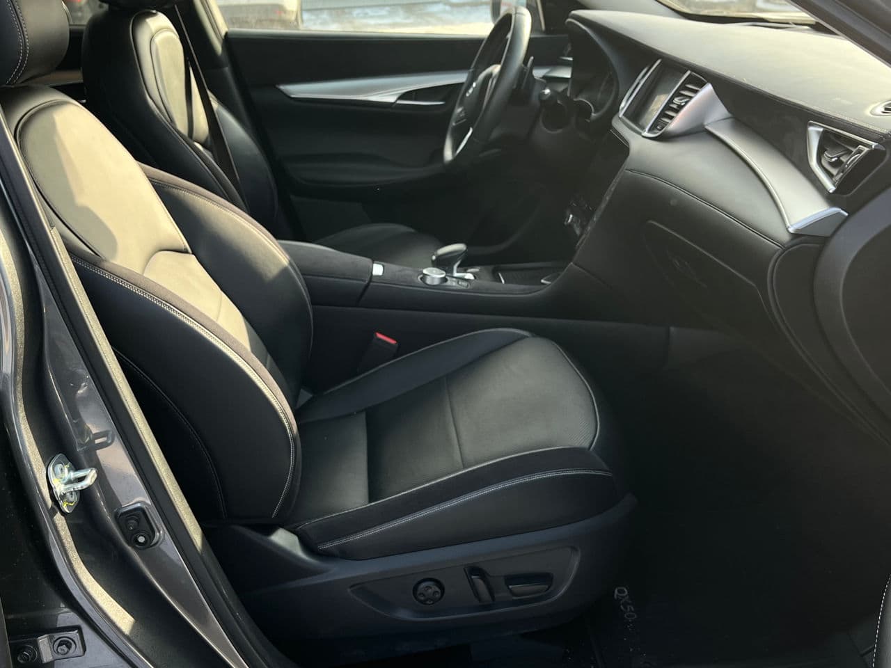 Infiniti QX50 2022 — Миниатюра 15
