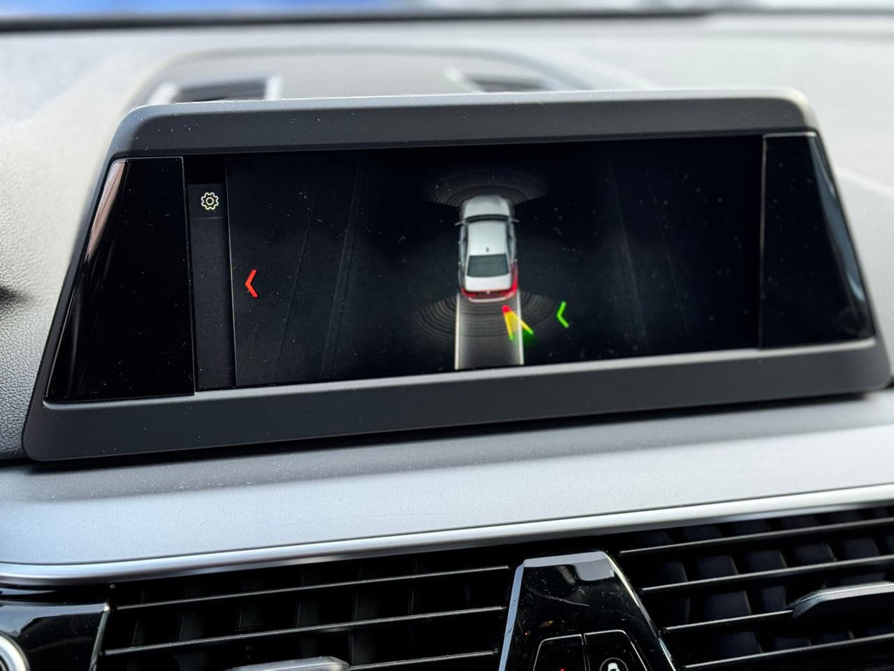 BMW 518 2018 — Миниатюра 13
