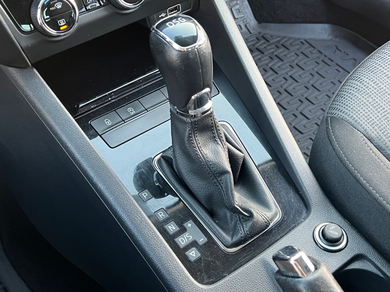 Skoda Octavia 2018 — Миниатюра 11