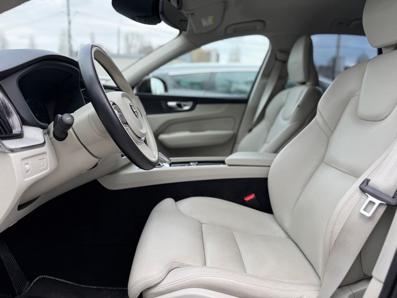 Volvo XC 60 2020 — Миниатюра 9