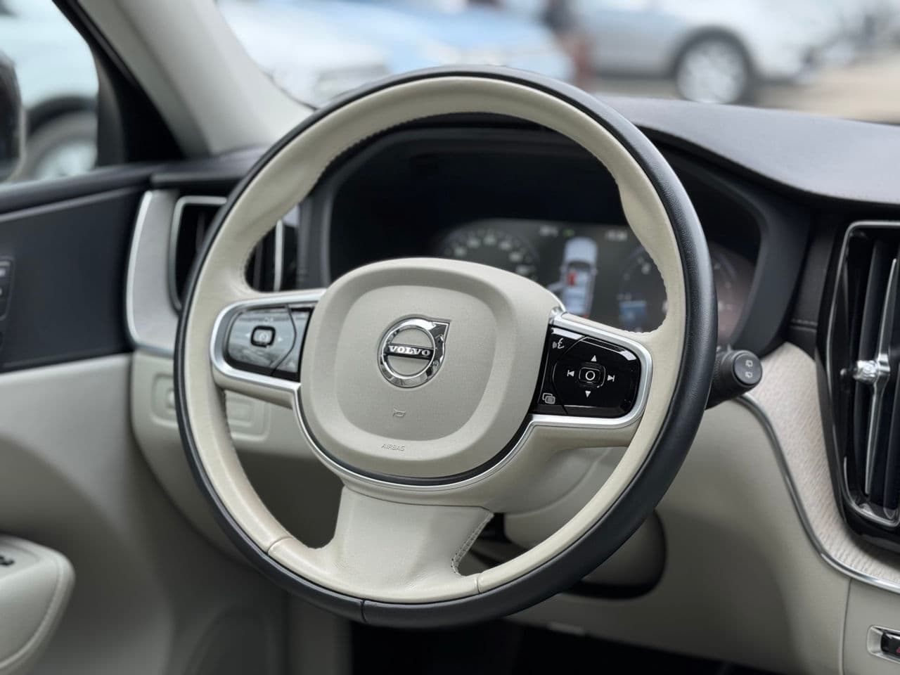 Volvo XC 60 2020 — Миниатюра 12