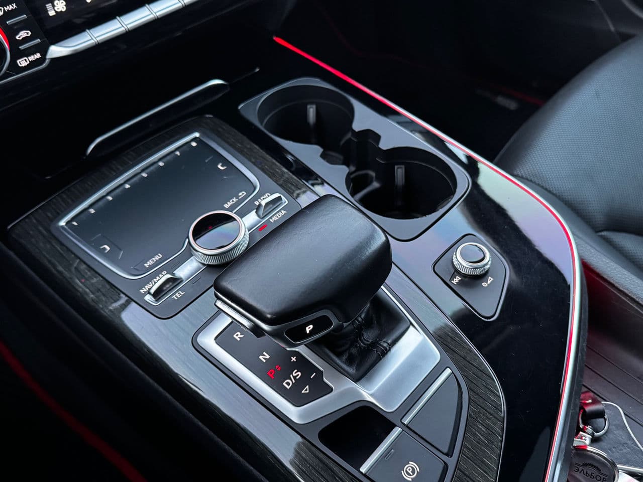 Audi Q7 2015 — Миниатюра 19