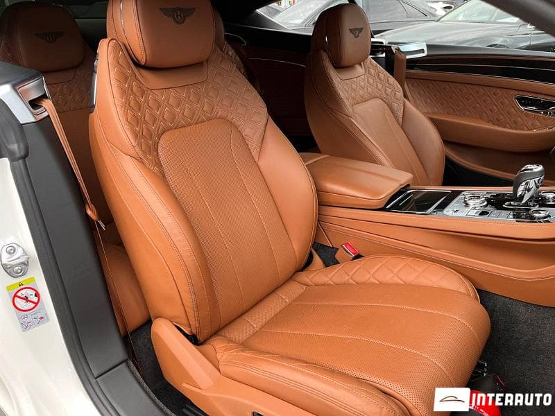 Bentley Continental GT 2020 — Миниатюра 9