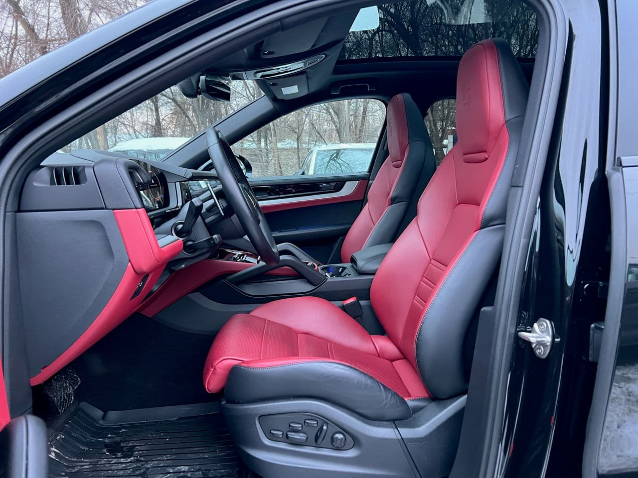 Porsche Cayenne E-Hybrid Coupe 2024 — Миниатюра 6