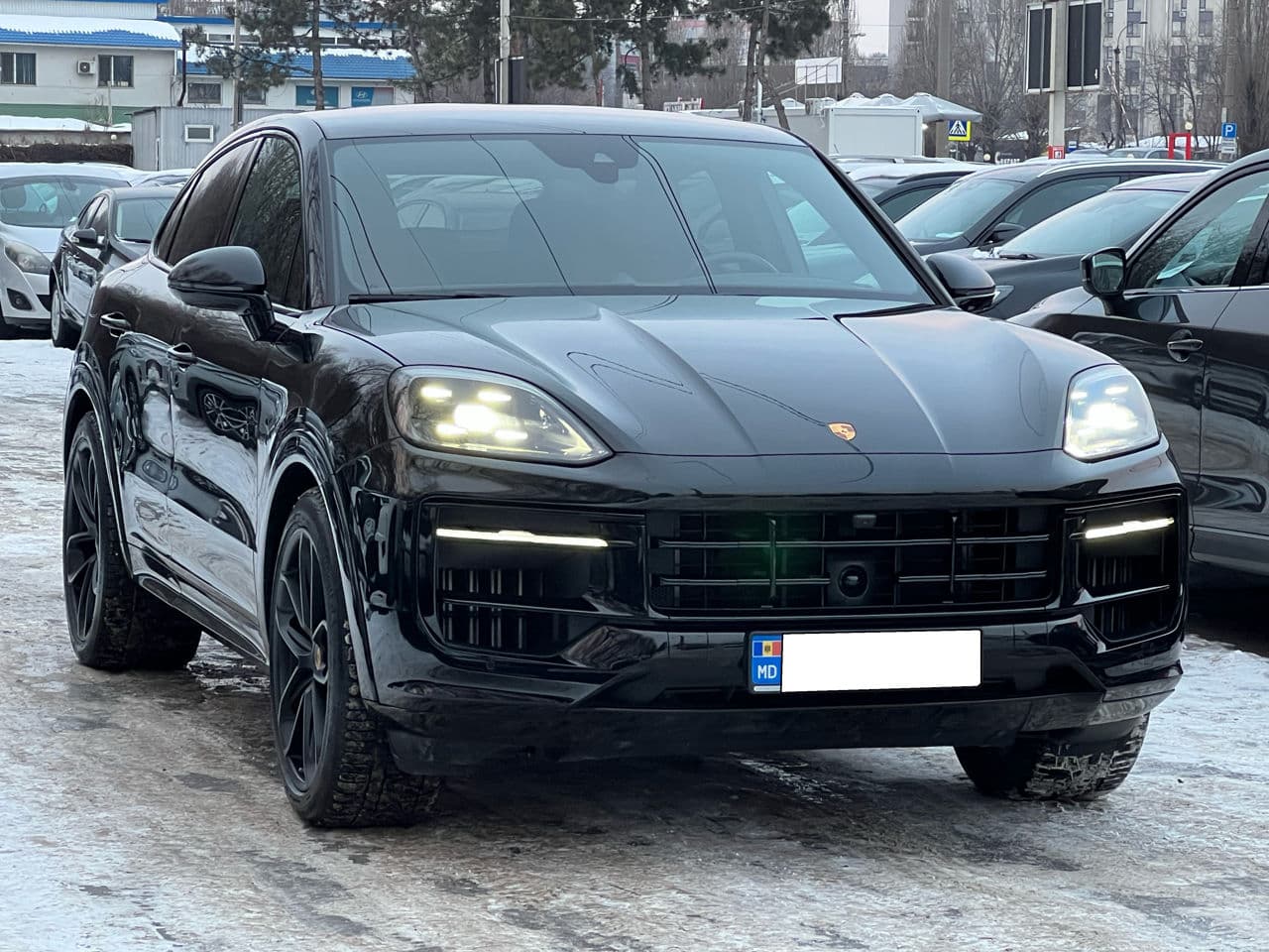 Porsche Cayenne E-Hybrid Coupe 2024 — Миниатюра 3