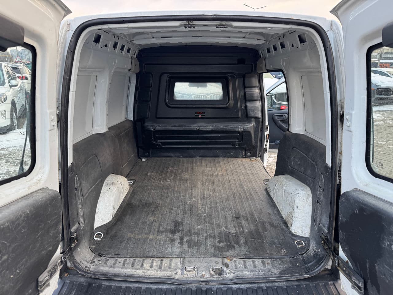 Opel Combo 2010 — Миниатюра 16