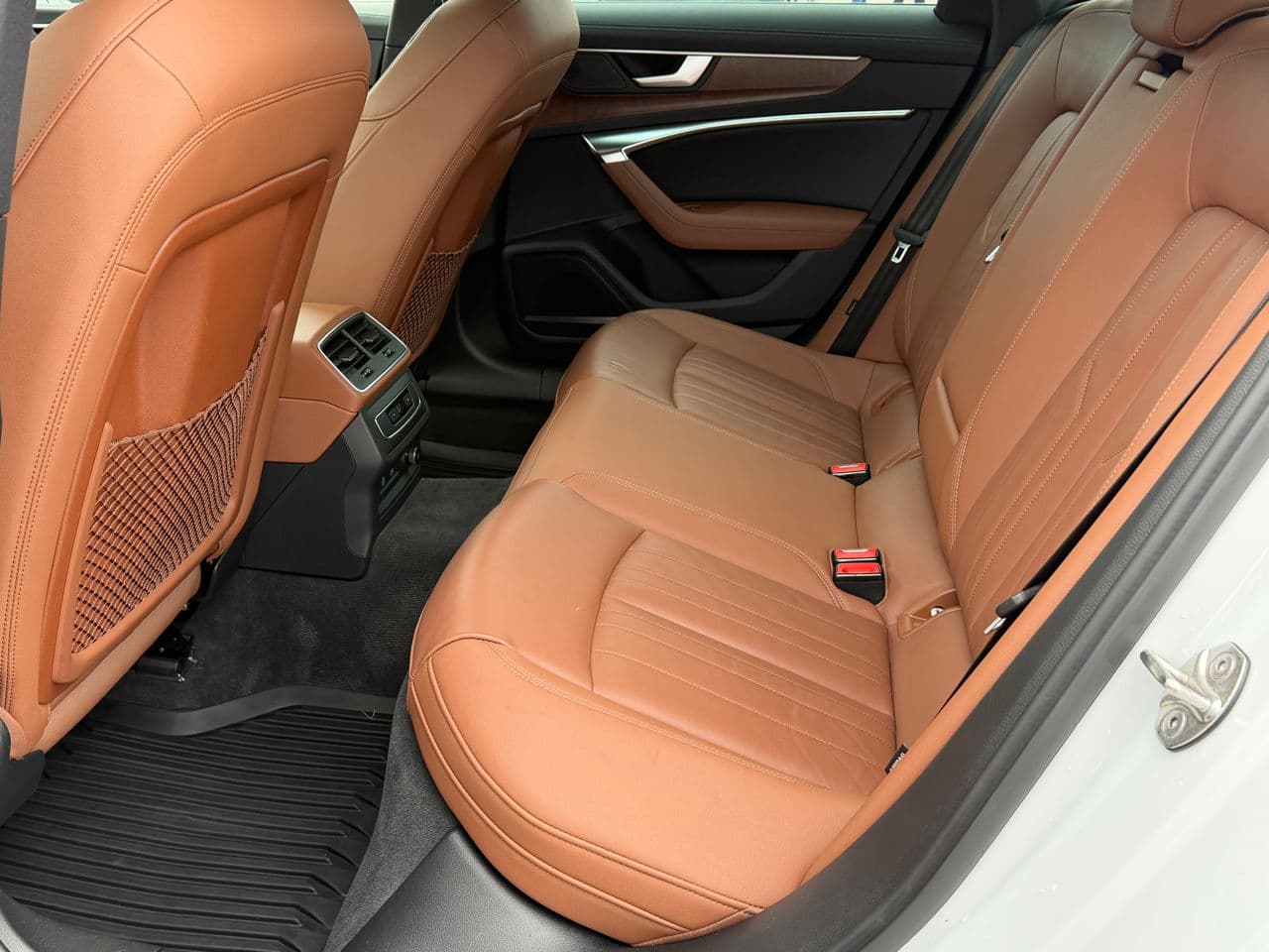 Audi A6 2023 — Миниатюра 18