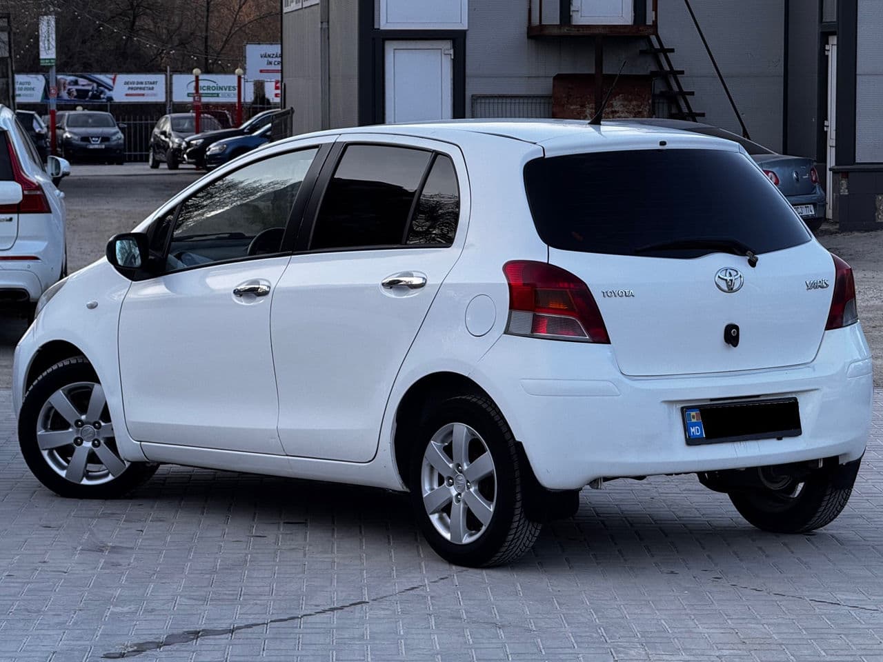 Toyota Yaris 2009 — Миниатюра 3
