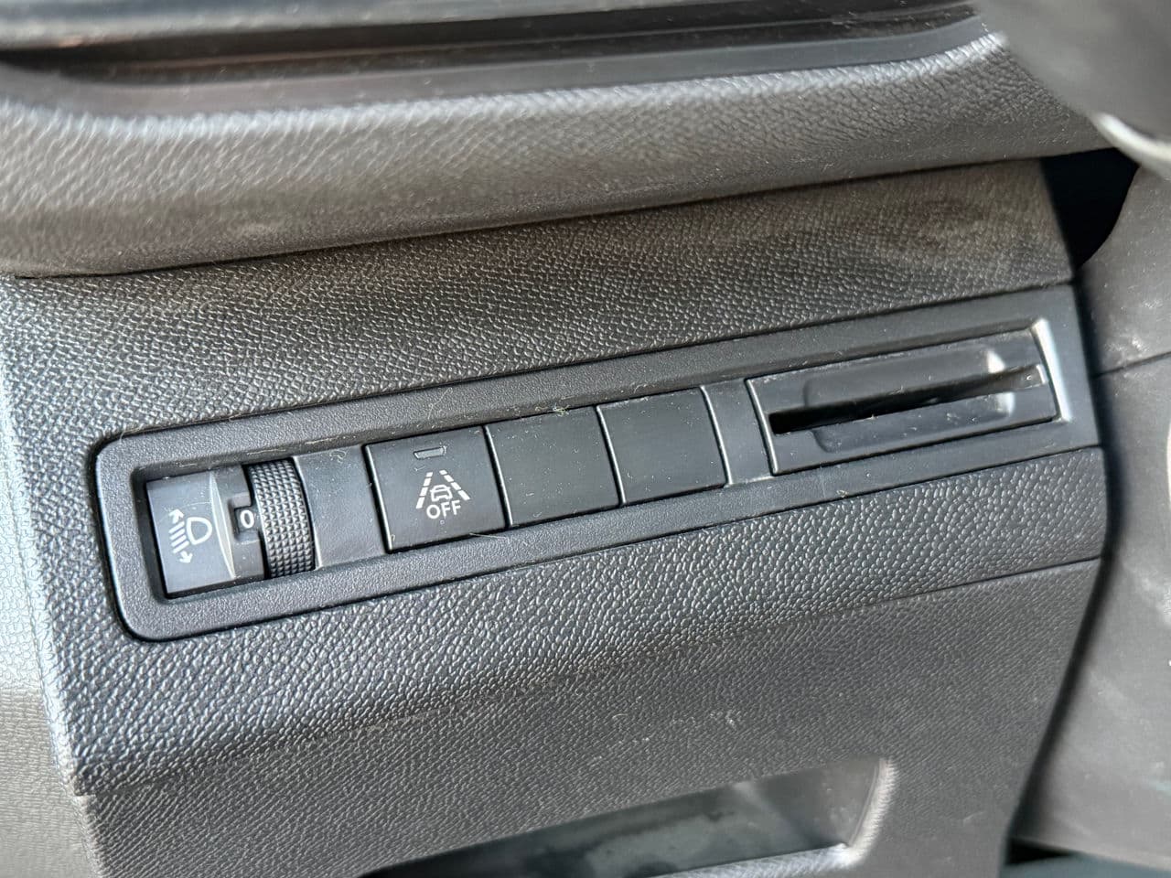 Peugeot 3008 2021 — Миниатюра 10