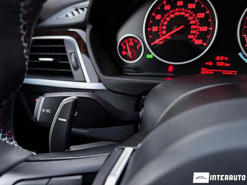 BMW 330 2018 — Миниатюра 15
