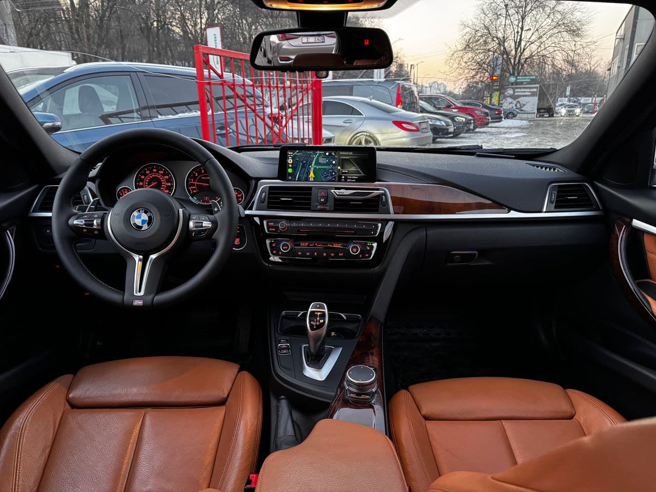 BMW 330 2018 — Миниатюра 7