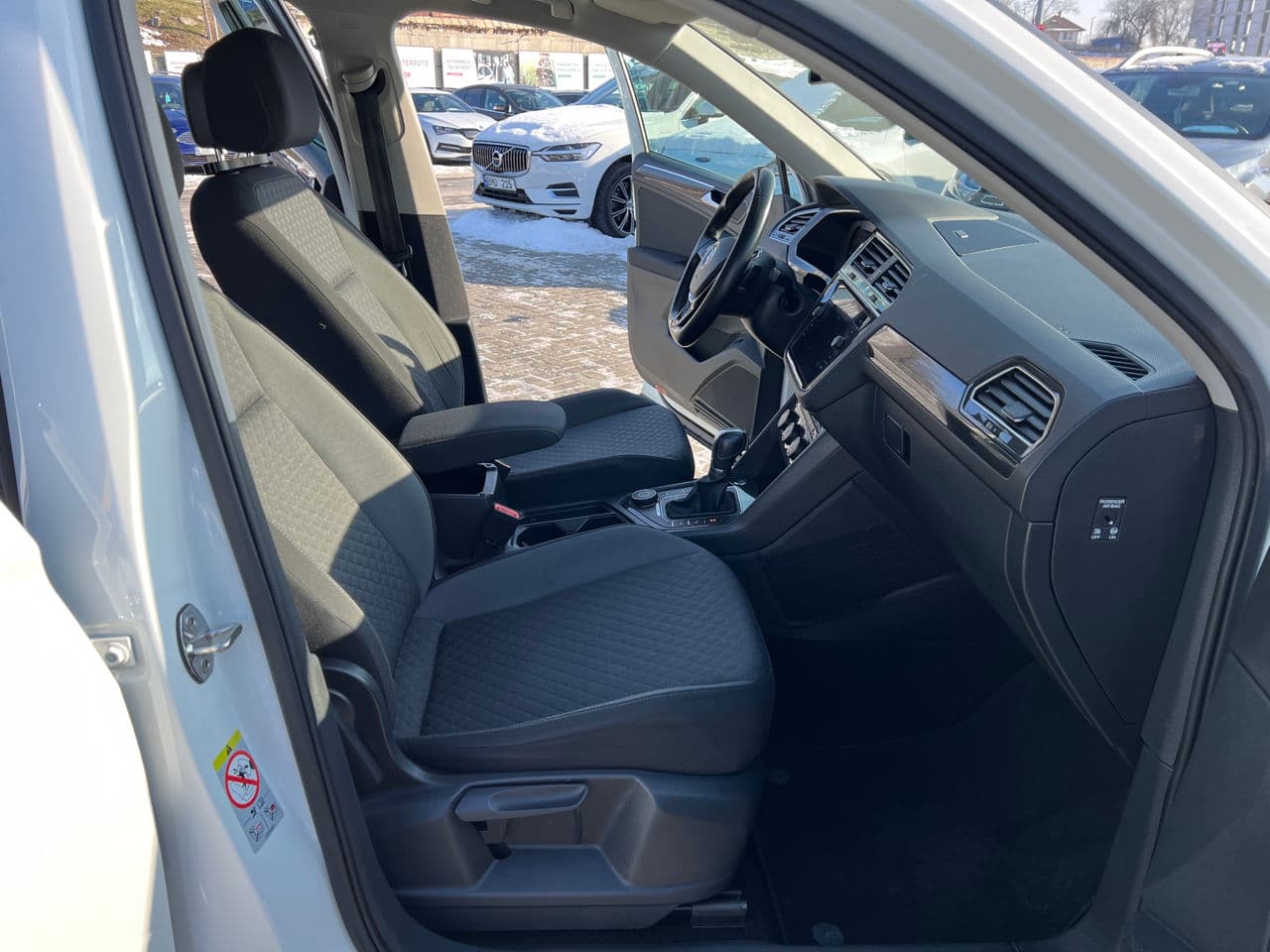 Volkswagen Tiguan 2018 — Миниатюра 15