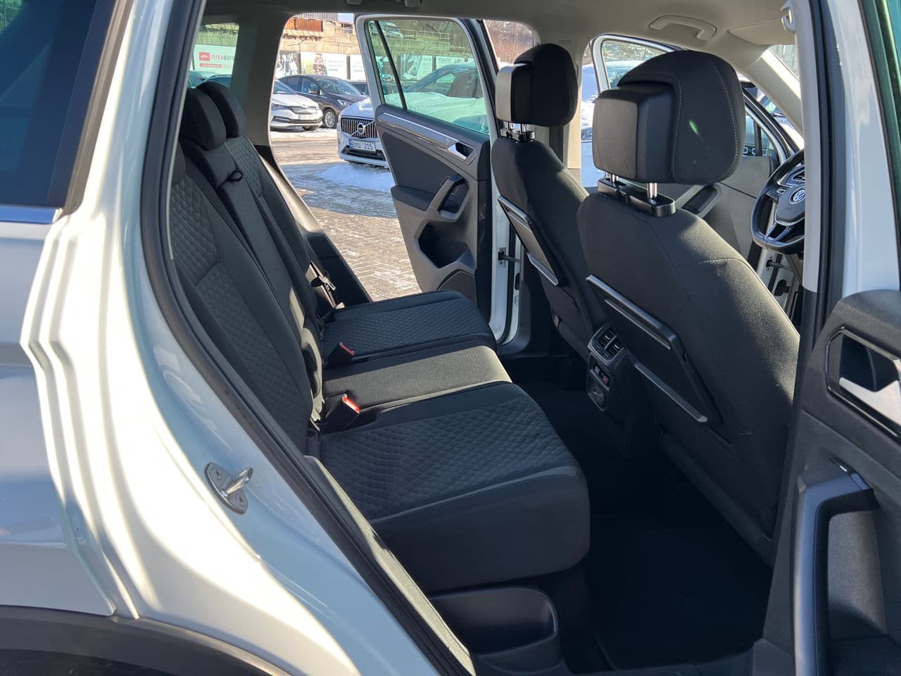 Volkswagen Tiguan 2018 — Миниатюра 14
