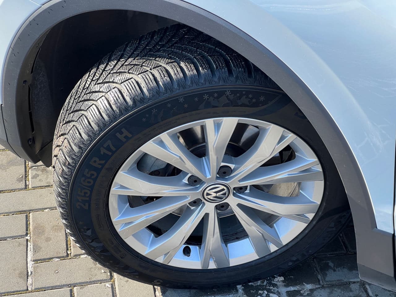 Volkswagen Tiguan 2018 — Миниатюра 16