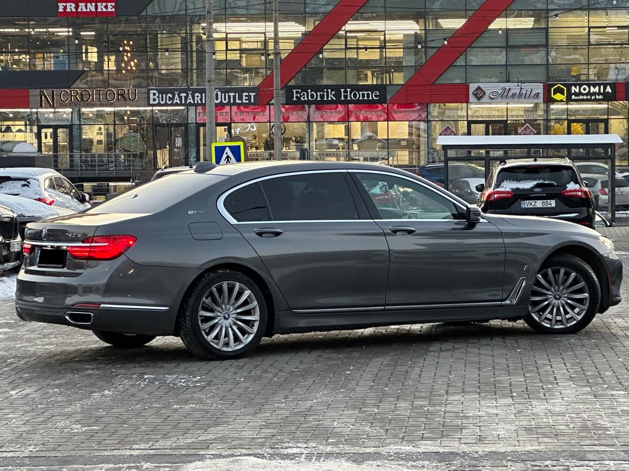 BMW 740e 2017 — Миниатюра 3