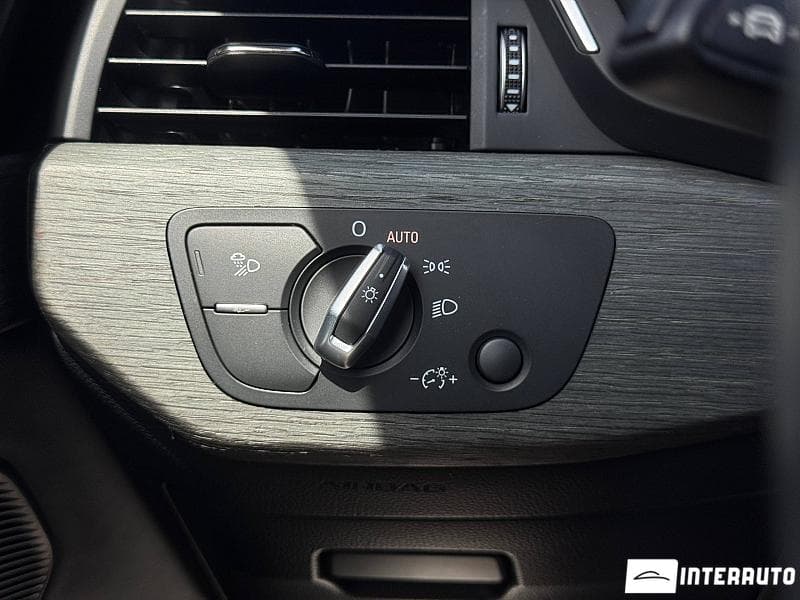 Audi A4 2023 — Миниатюра 18