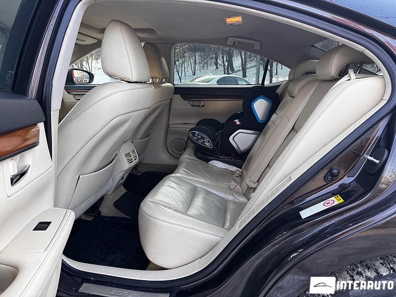 Lexus ES 300h 2013 — Миниатюра 7