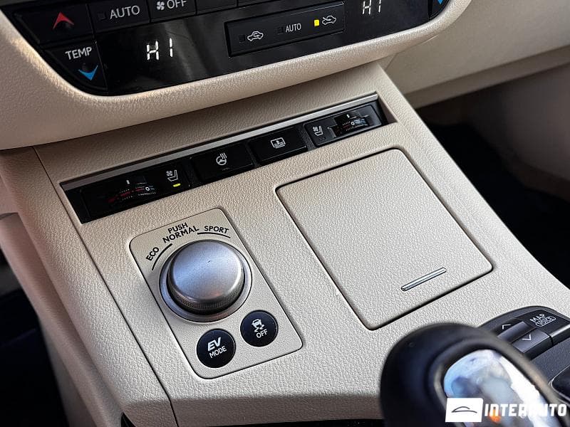 Lexus ES 300h 2013 — Миниатюра 13