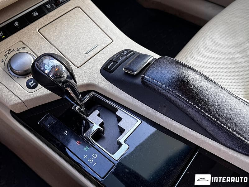 Lexus ES 300h 2013 — Миниатюра 12