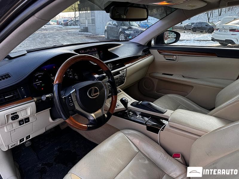 Lexus ES 300h 2013 — Миниатюра 5
