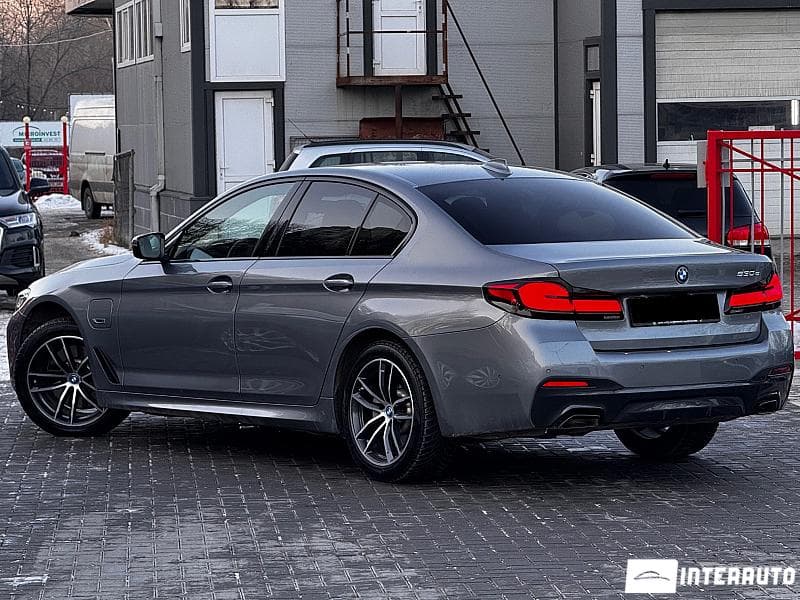 BMW 530e 2022 — Миниатюра 2