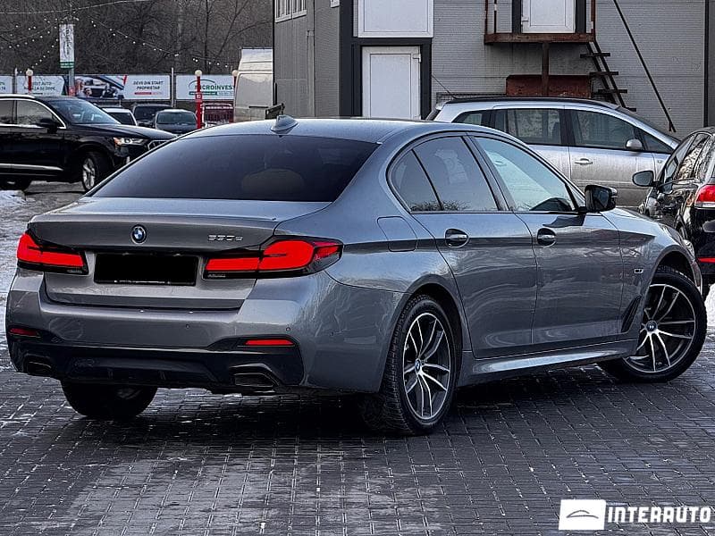 BMW 530e 2022 — Миниатюра 3