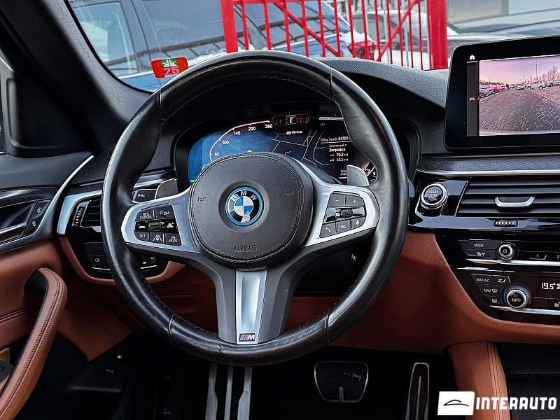 BMW 530e 2022 — Миниатюра 9