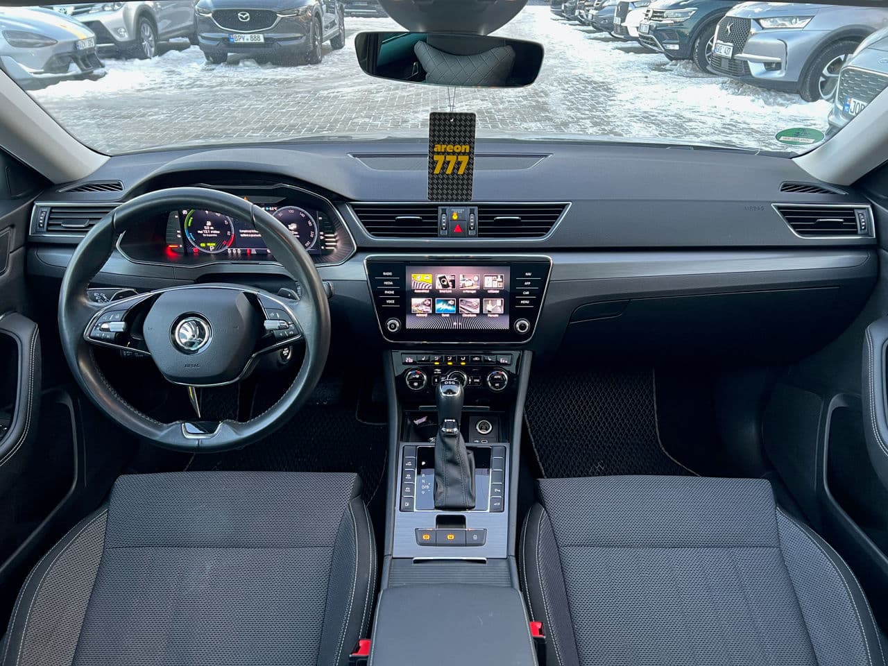Skoda Superb 2021 — Миниатюра 9