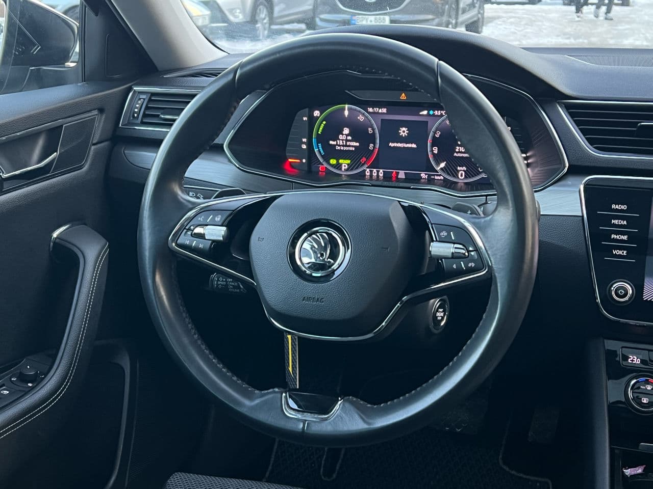 Skoda Superb 2021 — Миниатюра 10