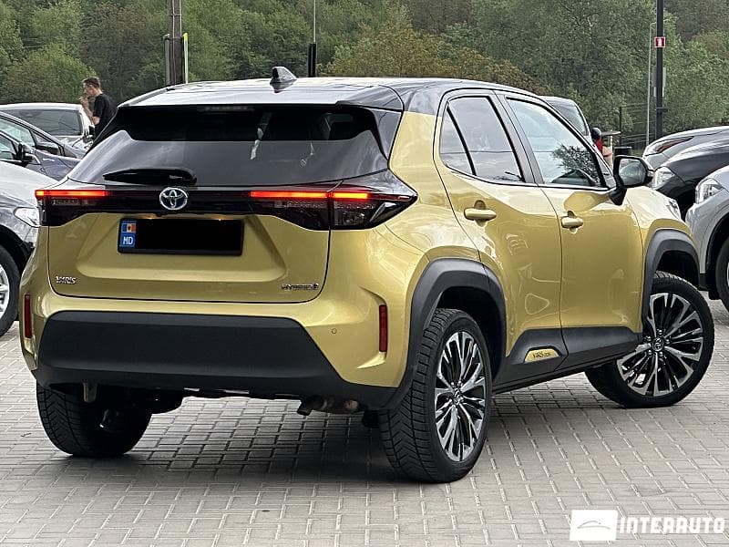 Toyota Yaris Cross 2022 — Миниатюра 3