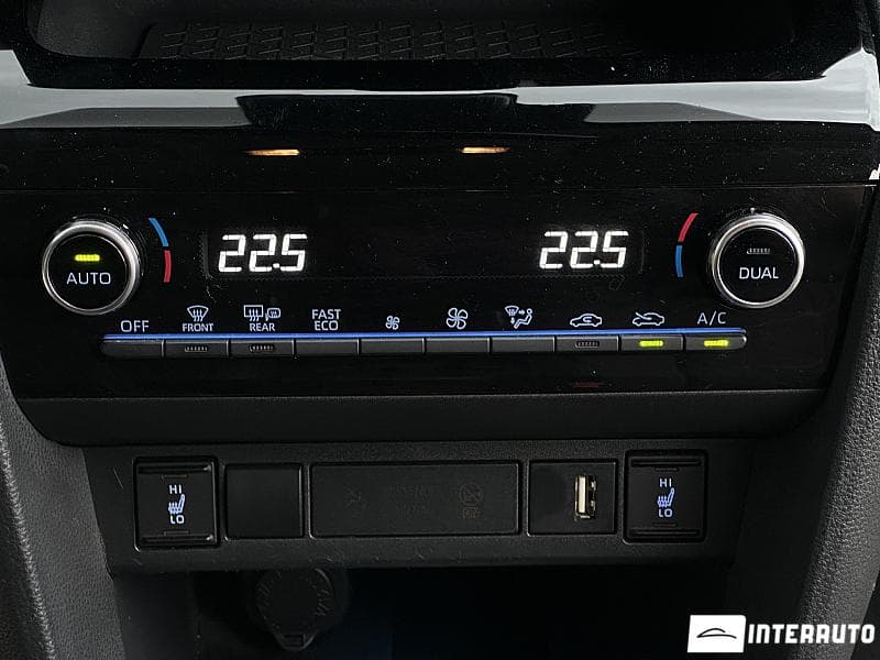 Toyota Yaris Cross 2022 — Миниатюра 11