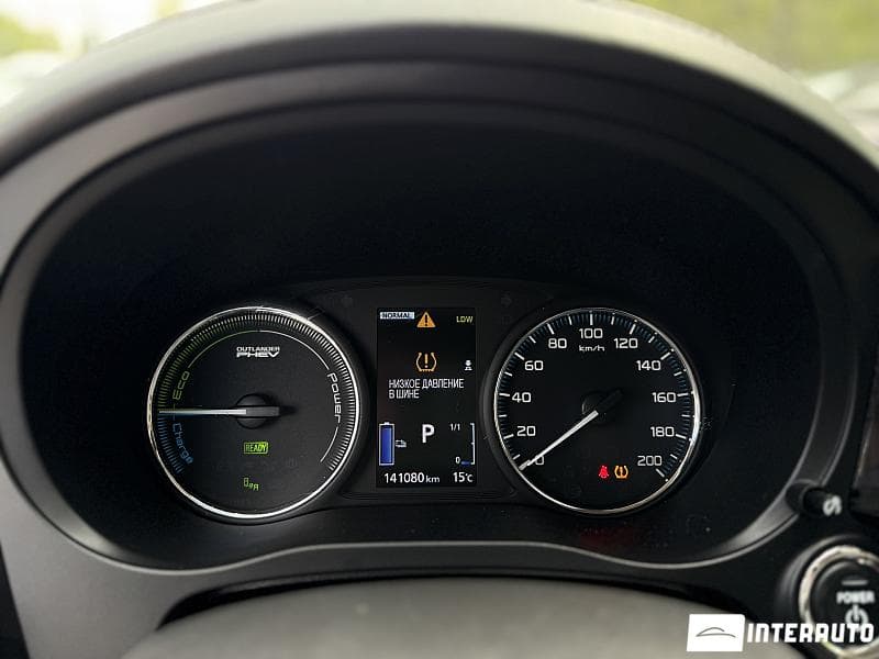 Mitsubishi Outlander 2018 — Миниатюра 14